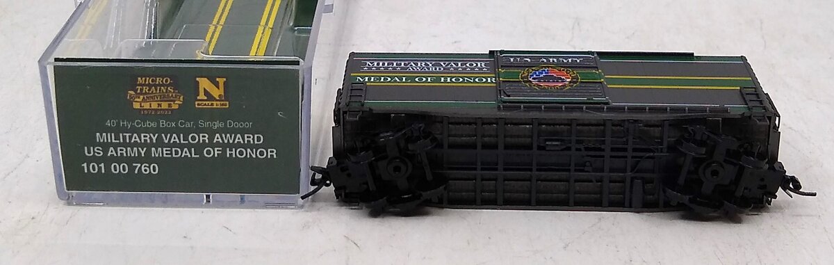 Micro-Trains 10100760 N U.S. Army Military Valor Award 40' Boxcar