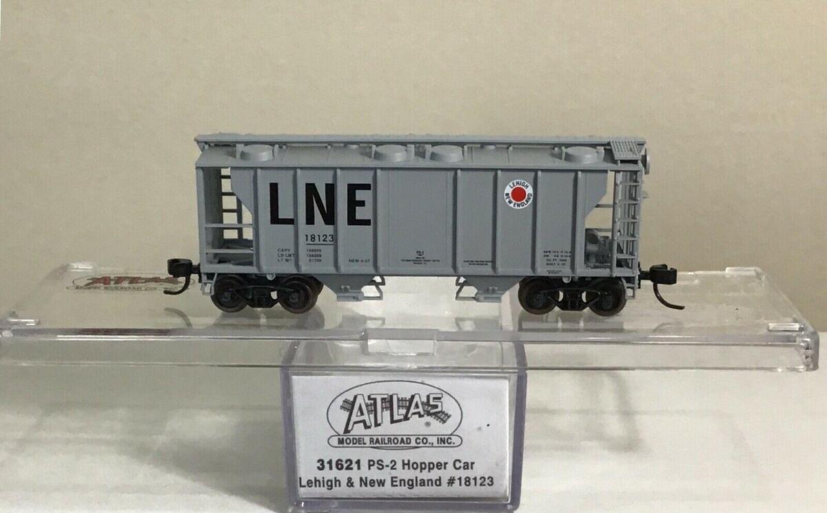 Atlas 31621N Scale Lehigh & New England Hopper # 18123