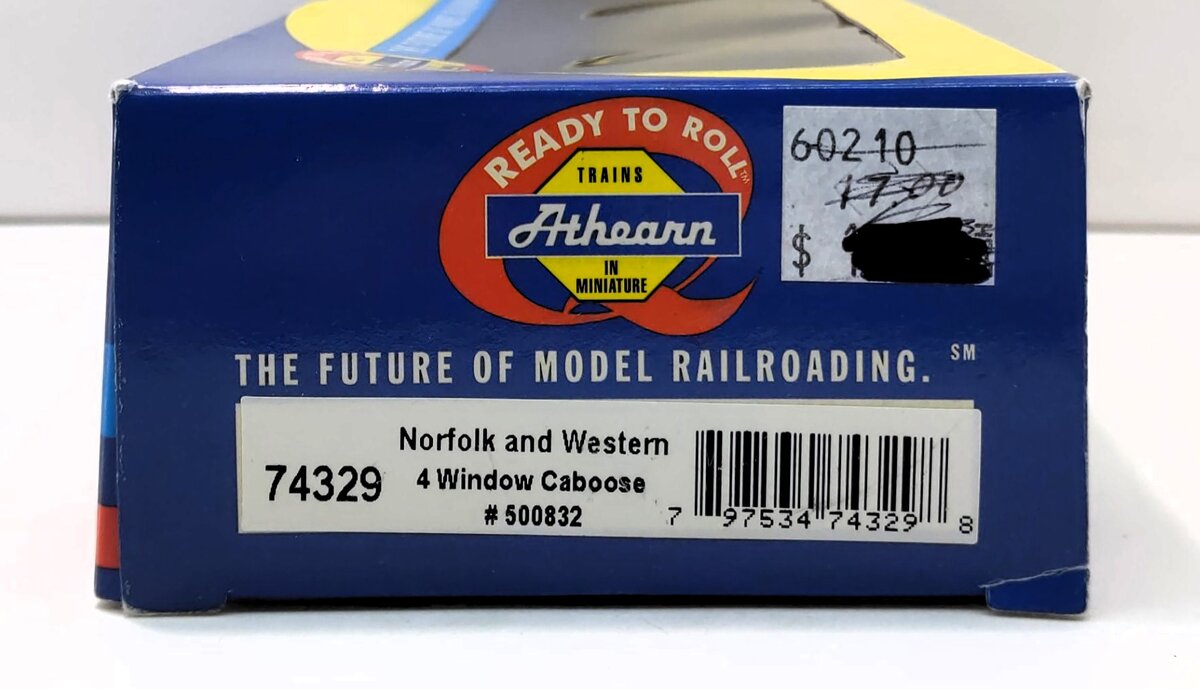 Athearn 74329 HO RTR Eastern 4 Window Caboose, N&W/Red #500832