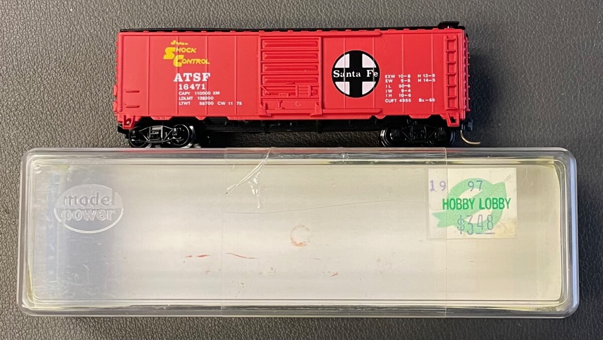 Model Power 3438 N Scale Santa Fe Boxcar #16471