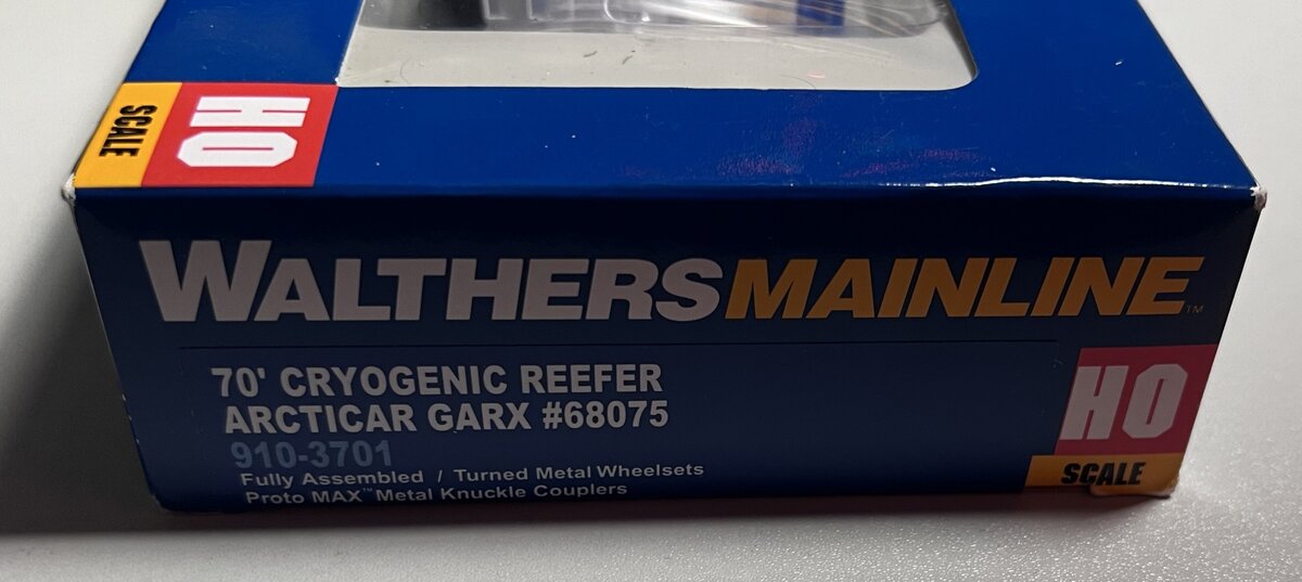 Walthers 910-3701 Cryogenic Reefer Arcticar