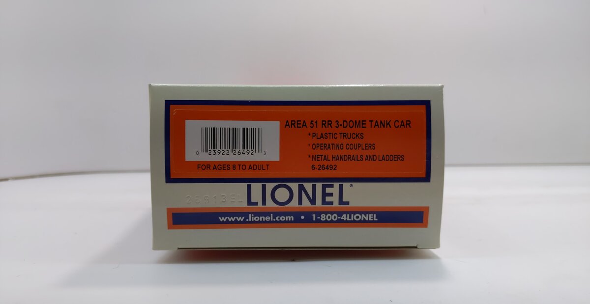 Lionel 6-26492 O Gauge Area 51 3-Dome Tank Car
