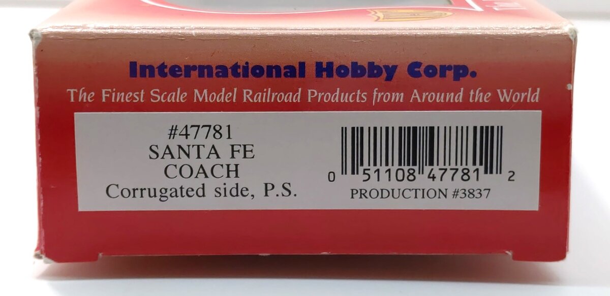 IHC 47781 HO Santa Fe Corrugated Side Pullman Standard Passenger Coach #3138