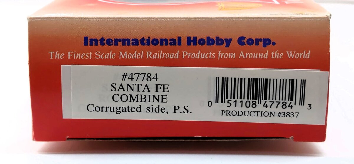 IHC 47784 HO Scale Santa Fe Corrugated Side Combine Car #1380