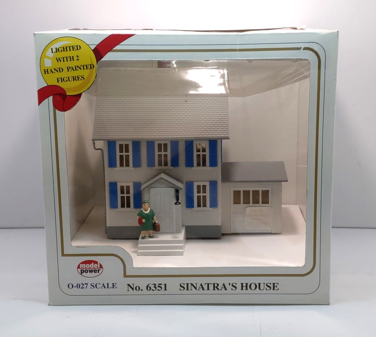 Model Power 6351 O Built-Up Sinatra House with 2 Figures