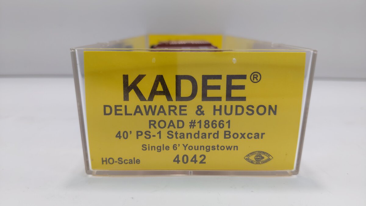 Kadee 4042 HO Delaware & Hudson 40' PS-1 Boxcar #18661