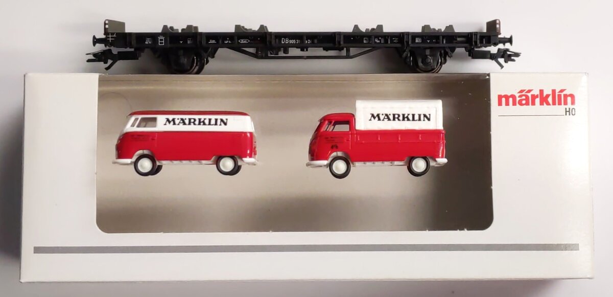 AU JOUET PARISIEN: Märklin 804 Volkswagen Type 2 Combi
