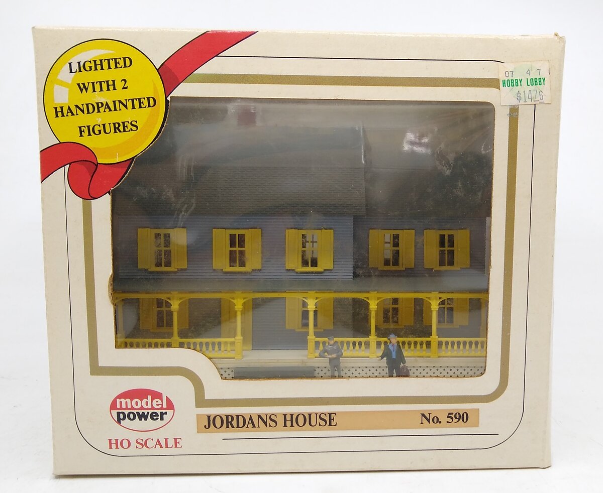 Model Power 590 HO Scale Jordan's House Lighted W/2 Figures Built-Up
