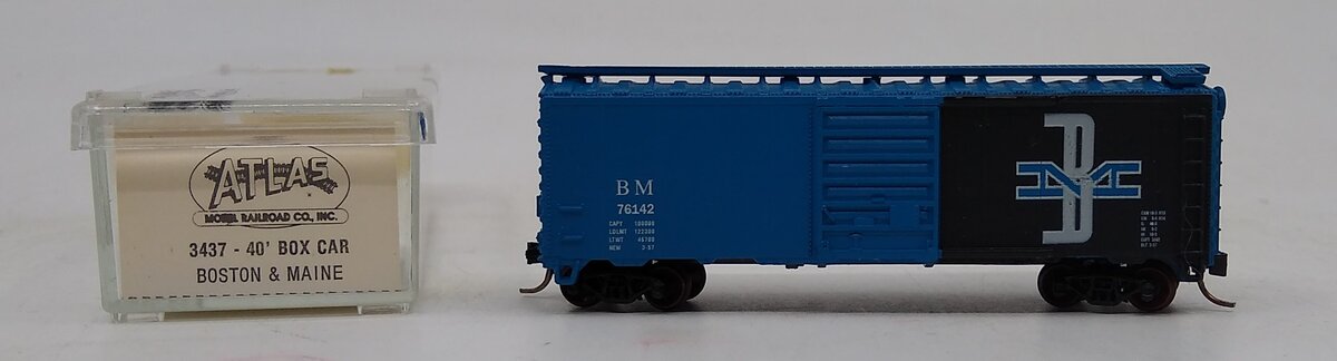 Atlas 3437 N Scale Boston & Maine 40' Boxcar #76142