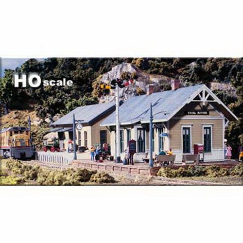 DPM 40500 HO Scale Coal River Passenger & Freight Depots Detailed Edition Kit