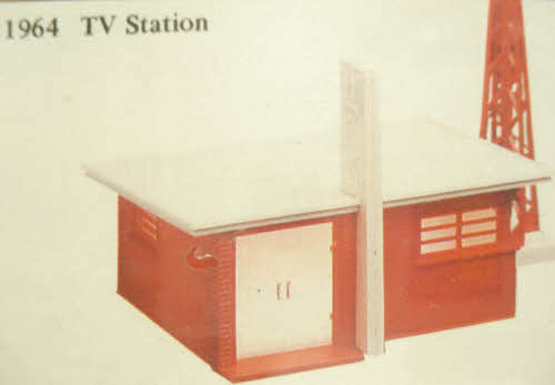 Bachmann 1964 O Plasticville TV Station Classic Snap-Fit Building Kit