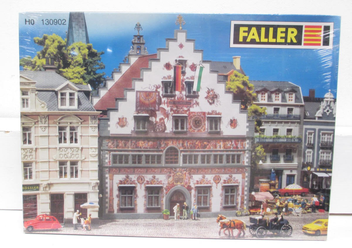 Faller 130902 HO Scale Lindau Town Hall Model Building Kit – Trainz