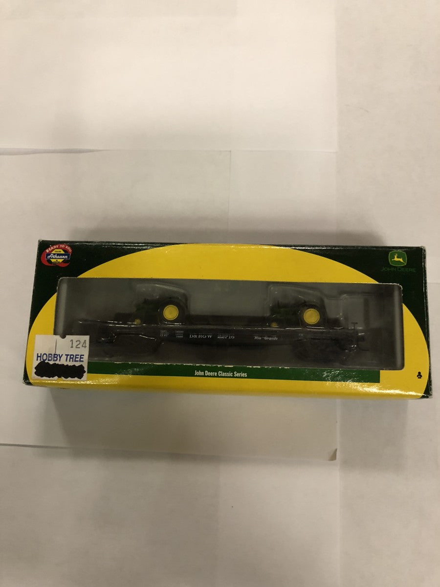 Athearn 10435 N Rio Grande 53' Flat with 2 John DeereTractors