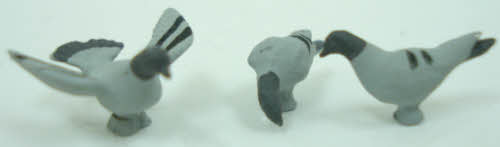 Arttista 1212 O Scale Pigeon Pewter Figure Hand Painted (Pack of 3)