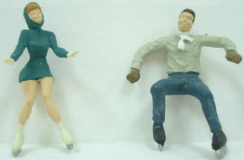 Arttista 1395 O Couple Skating -- Fallen Man Pewter Figure