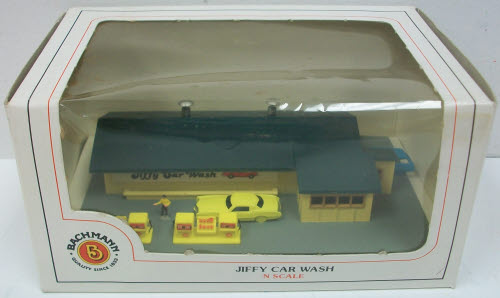 Bachmann 55-7405 N Scale Pre-Assembled Jiffy Car Wash