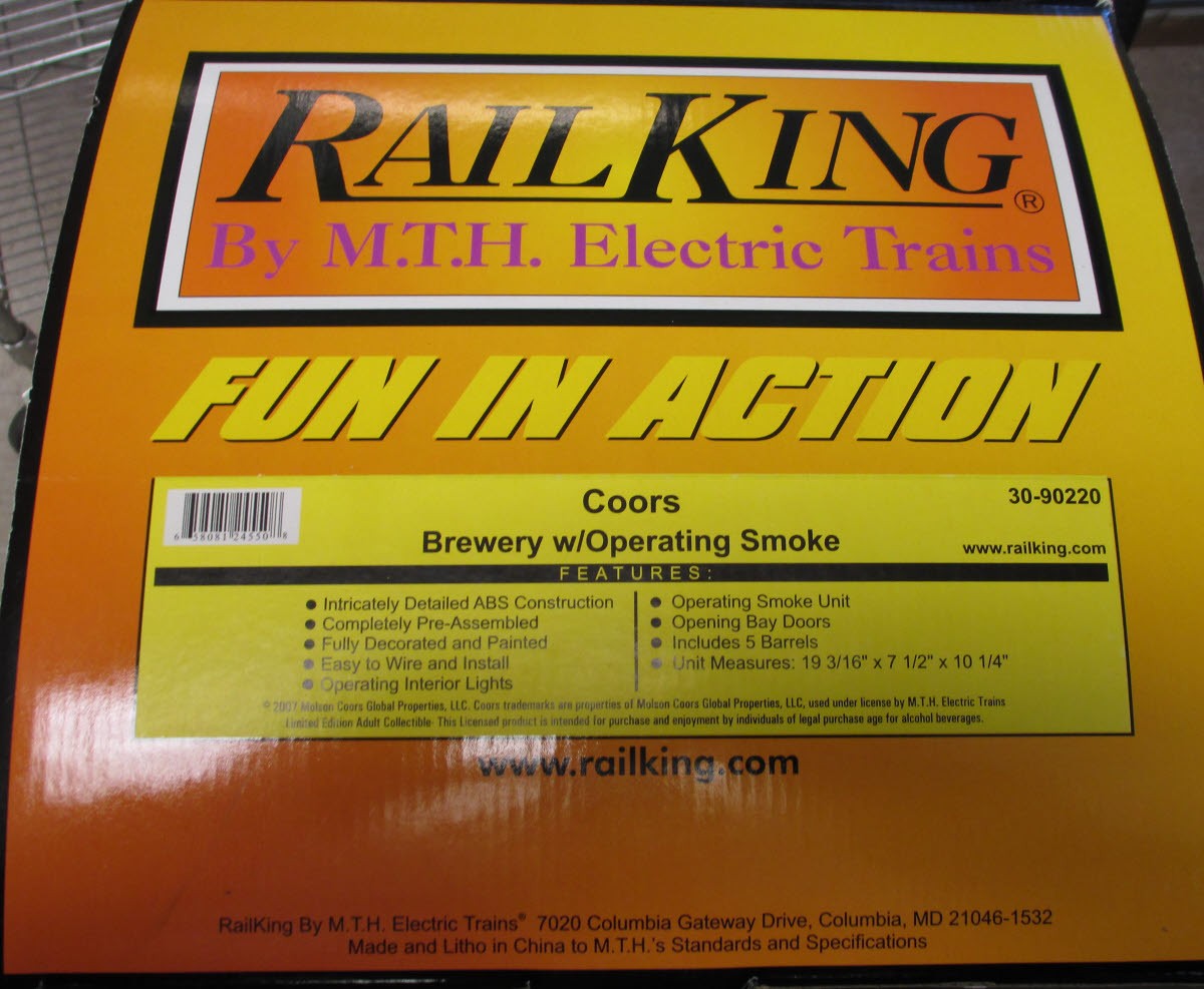 MTH 30-90220 Coors Brewery w/Operating Smoke