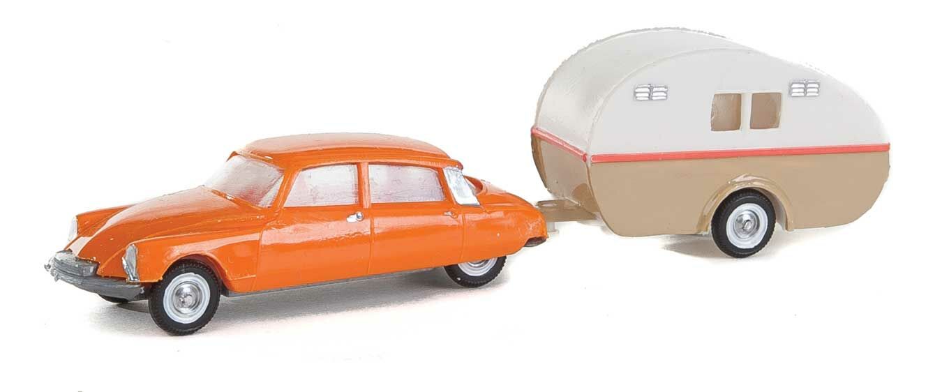 EKO BI2059 HO Citroen DS-19 with Camper Trailer
