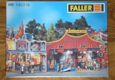 Faller 140319 HO 2 Fairground Booths Building Kit – Trainz