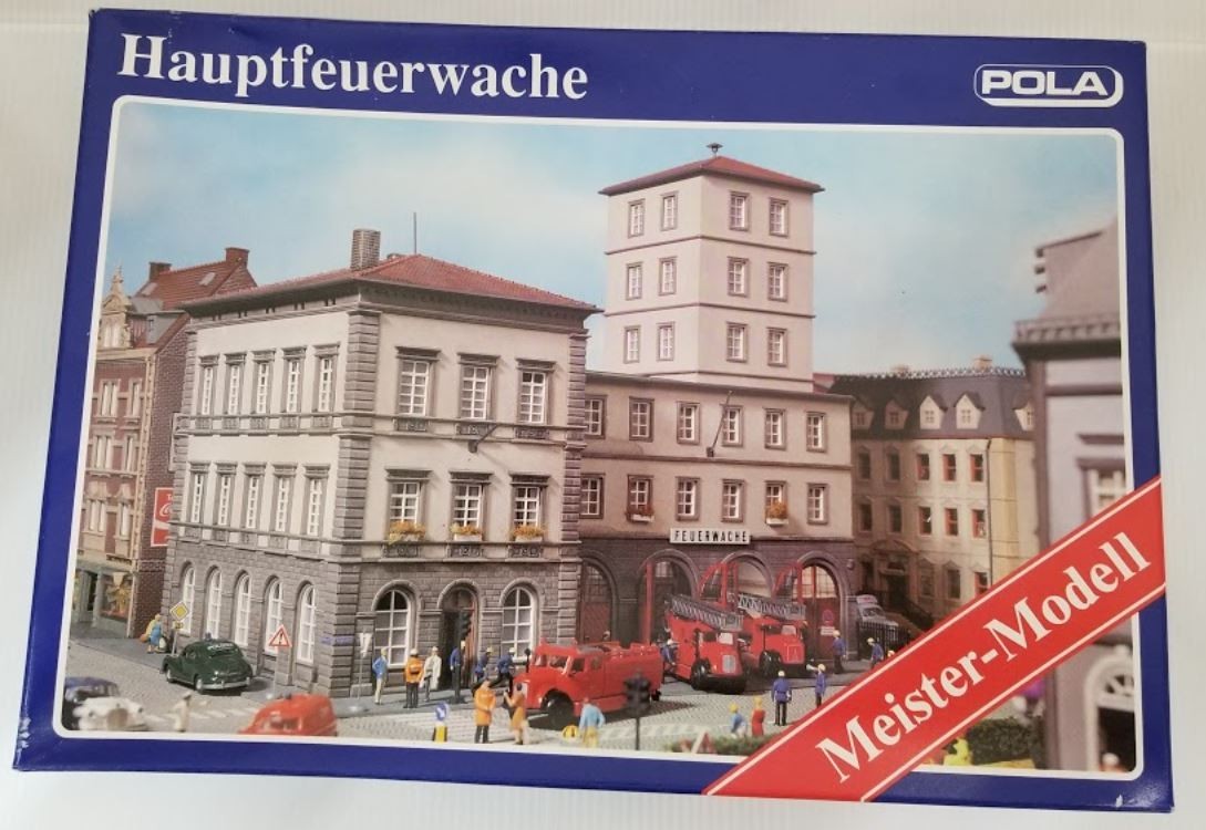 Pola 196 HO Central Fire Station Building Kit