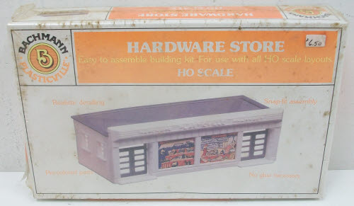 Bachmann 2643 HO Hardware Store Plasticville Kit