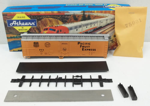 Athearn 1627 HO Scale Pacific Fruit Express 50' Reefer Car Kit