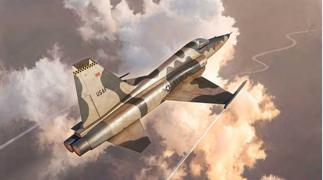 Italeri 2827 1:48 F-5E Tiger II Military Aircraft Plane Model Kit