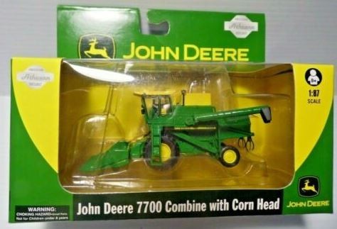 Athearn 77087 HO John Deere 770 Combine with Corn Head