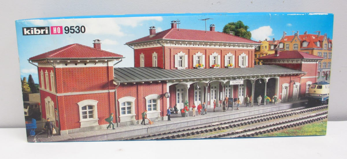 Kibri 9530 HO Scale Feldafing Station Building Kit – Trainz