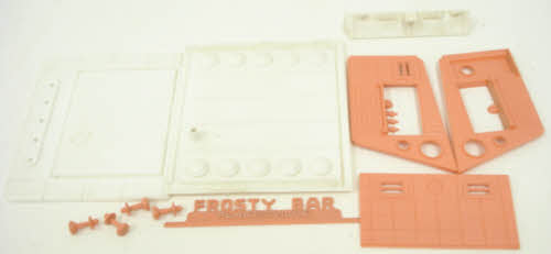 Plasticville FB-1 Vintage O Frosty Bar Kit