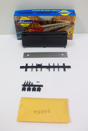 Athearn 5200 Undecorated HO 40' Wood Reefer Kit