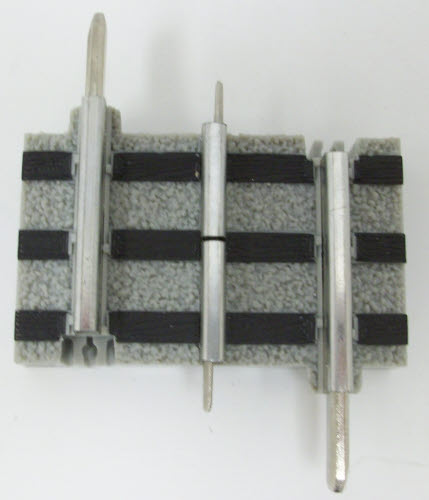 Lionel 6-12074 O 1-3/8" FasTrack Section without Roadbed