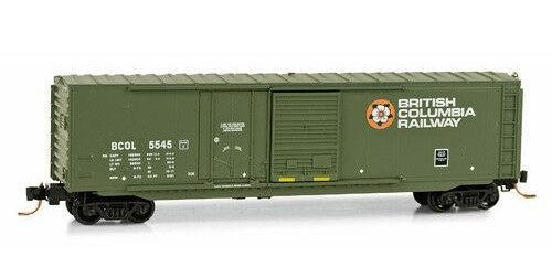 Micro-Trains 07600050 N British Columbia 50' Plug & Sliding Door Boxcar #5545