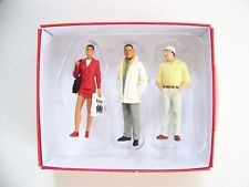 Preiser 63076 G Passers-By Figures (Set of 3)