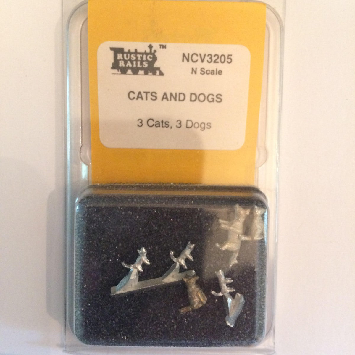 Rustic Rails NCV3205 N Pewter Cats and Dogs Figures (Set of 6)
