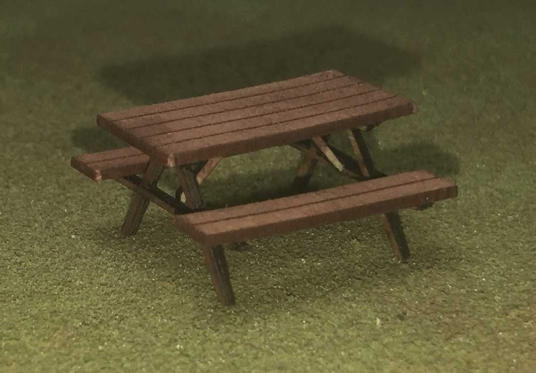 Motrak Models 64203 S Picnic Tables