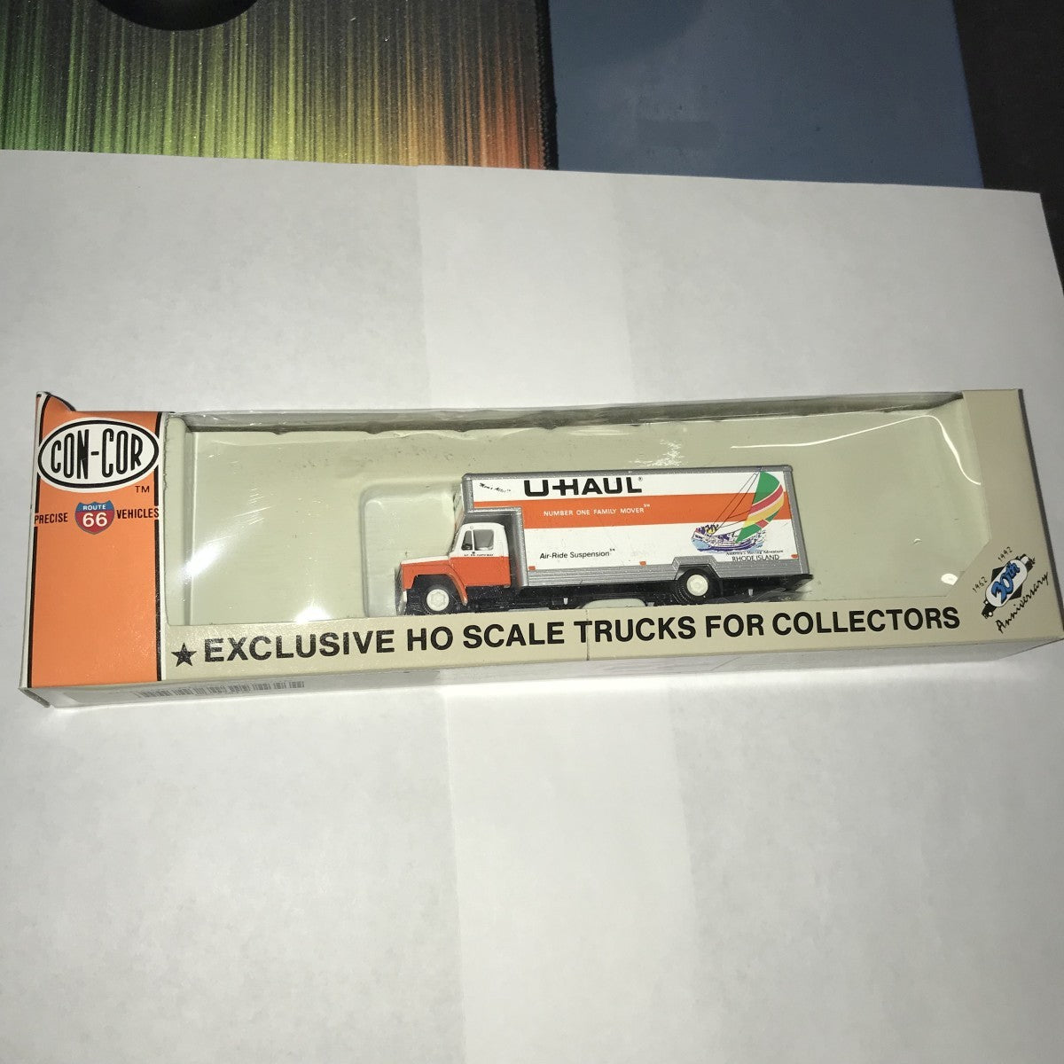 Con-Cor CC7018 HO Rhode Island 26' U-Haul Supermover Truck