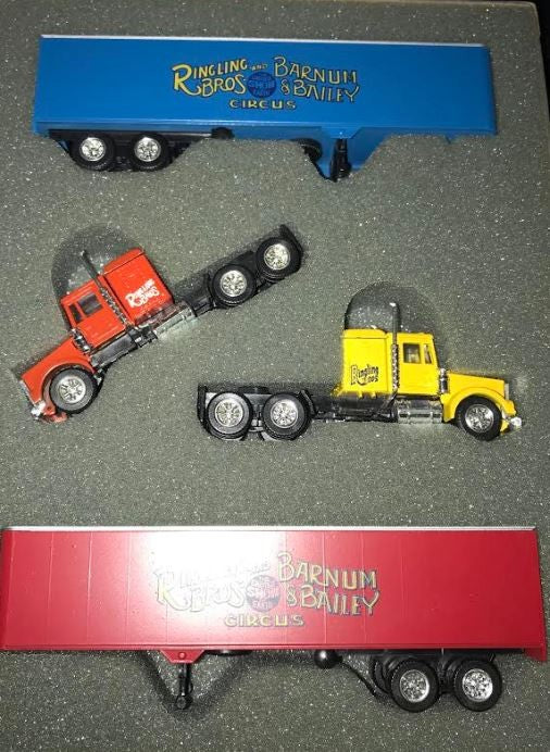 Ak-Sar-Ben 7 HO Ringling Bros. and Barnum & Bailey Circus 2 Trailers & 2 Cabs