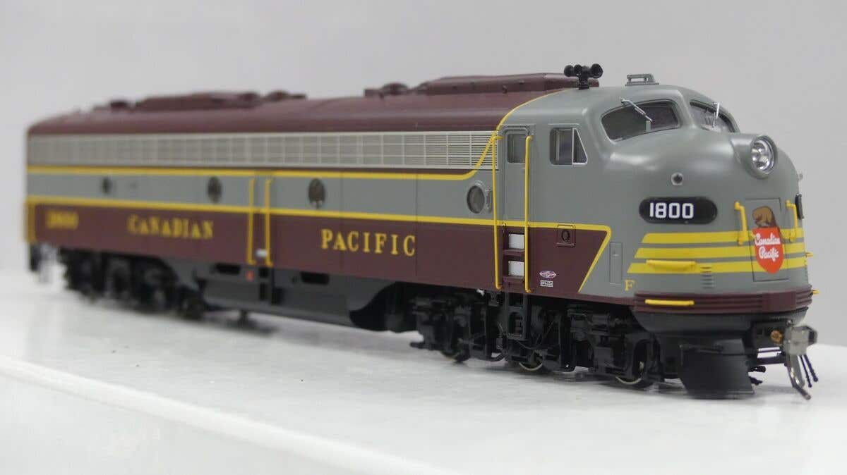 Rapido Trains 028512 HO CP Block EMD E8A Diesel Locomotive DC/DCC/Sound #1800