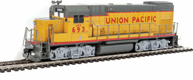 Walthers 931-2505 HO Union Pacific EMD GP15-1 Diesel Locomotive #693