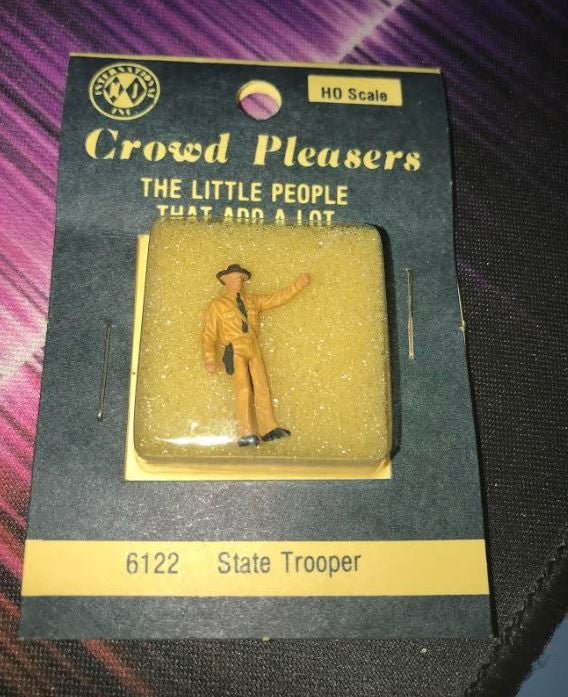 NJ International 6122 HO State Trooper