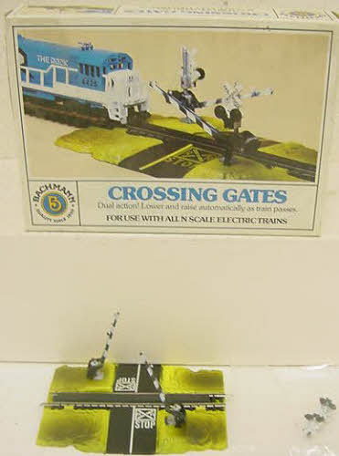 Bachmann 7552 N Scale Crossing Gate Set