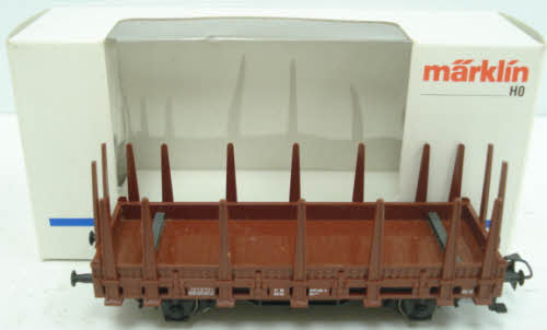 Marklin 4459 HO Flatcar w/Stakes