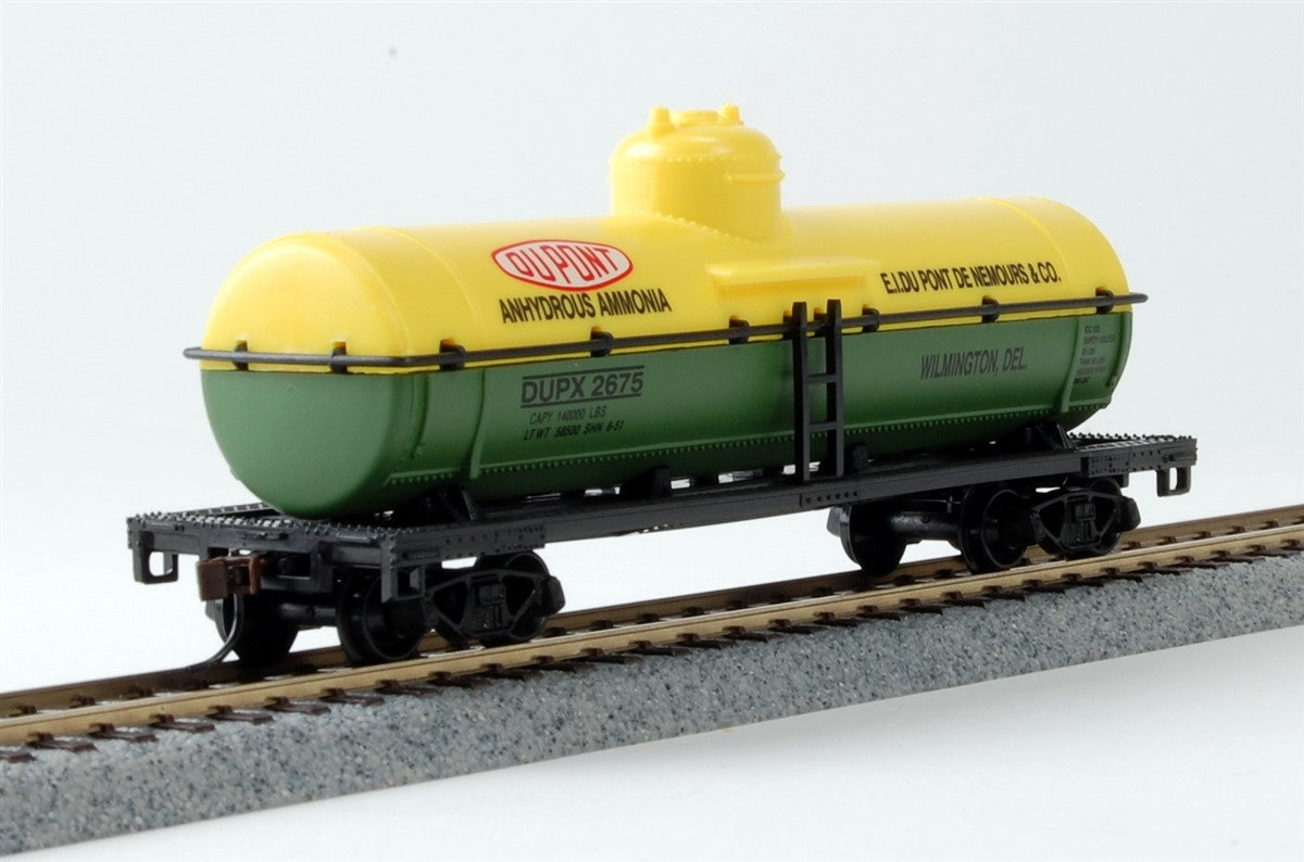 Model Power 96921 HO Dupont (DUPX) 40' Chemical Tank Car #2675