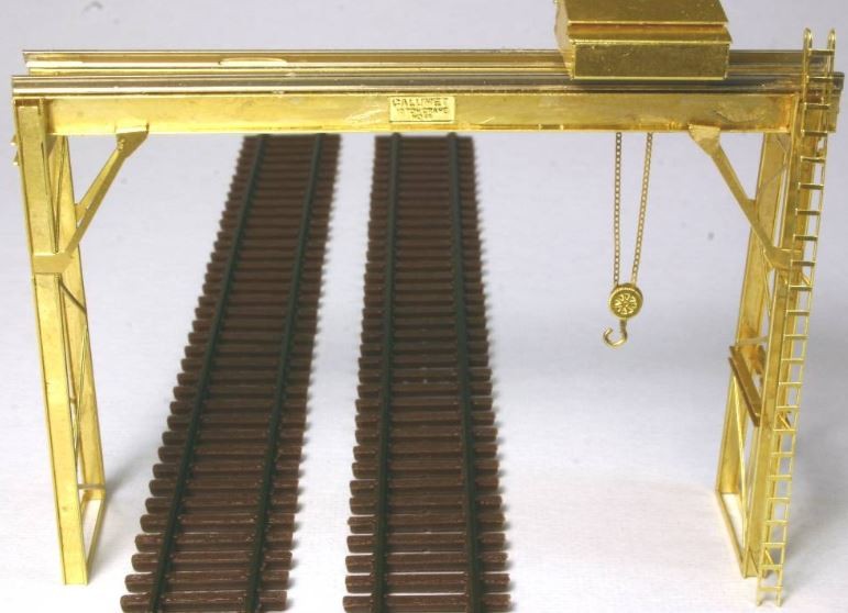 Train Cat 1001601 N Etched Brass Team Track Crane Building Kit