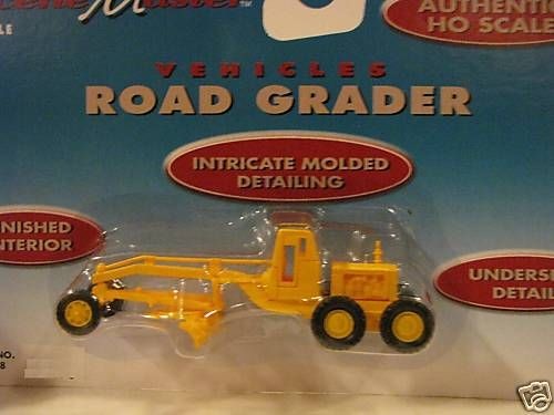 Life-Like 1638 1:87 HO Scenemaster HO Road Grader