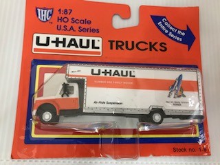 IHC 1-9 HO Florida U-Haul 26' Moving Truck