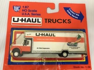 IHC 1-39 HO Rhode Island U-Haul 26' Moving Truck