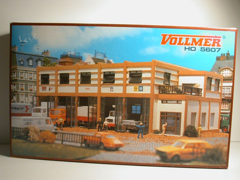 Vollmer 5607 HO Modern Vehicle Depot Building Kit