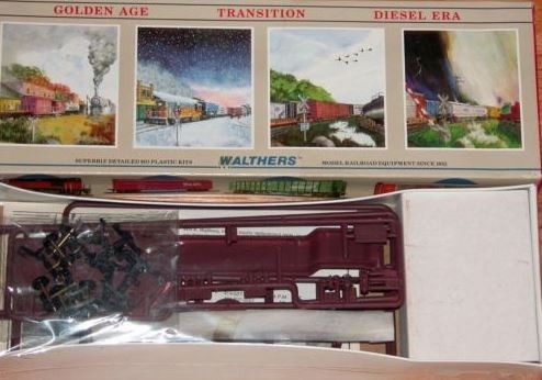 Walthers 932-5639 HO Conrail 75' Depressed Center Four Truck Flat Car Kit